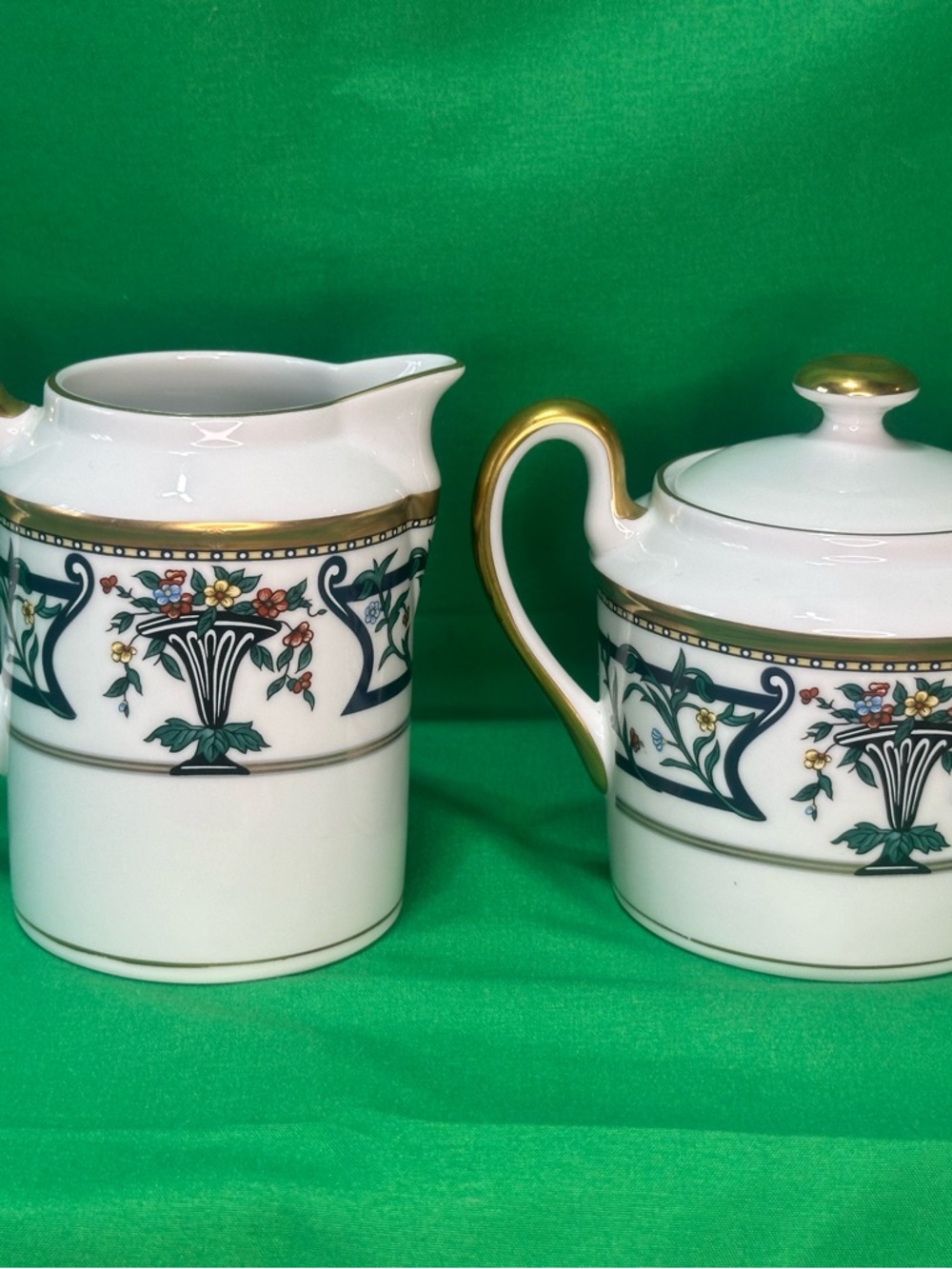 Christian Dior Florissant White Porcelain Gold Logo Sugar Bowl W/lid & Creamer - Picture 2 of 5